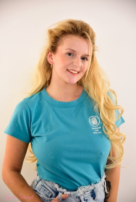 Lycia Sharyl pornstar art photo