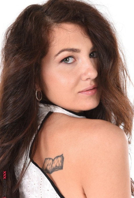 Gia Ren perfect model pic