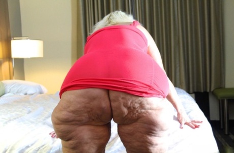big ass granny hot porn photo