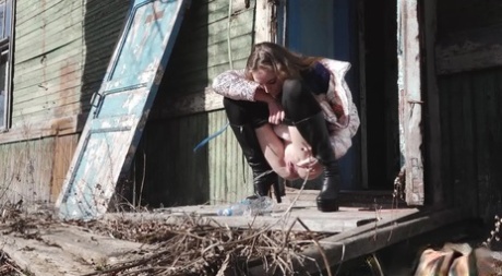 křivky brunetka nejlépe zdarma archiv