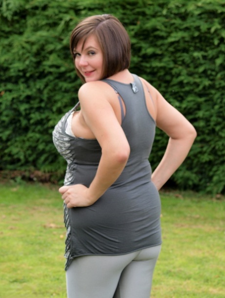 bbw yoga pants beautiful naked pics