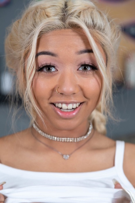 Gia Dibella hd model pictures