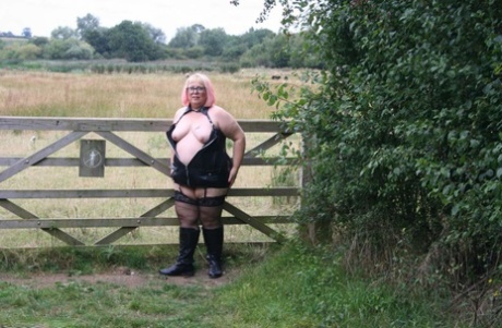 bbw leather free images