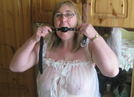 bbw bondage pornographic image