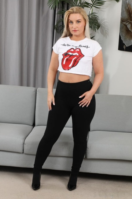 lubne yogabukser xxx naken gallerier