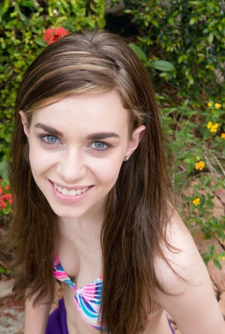 skinny teen bikini nudes galleries