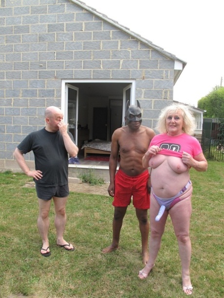 mature strapon hot xxx photo