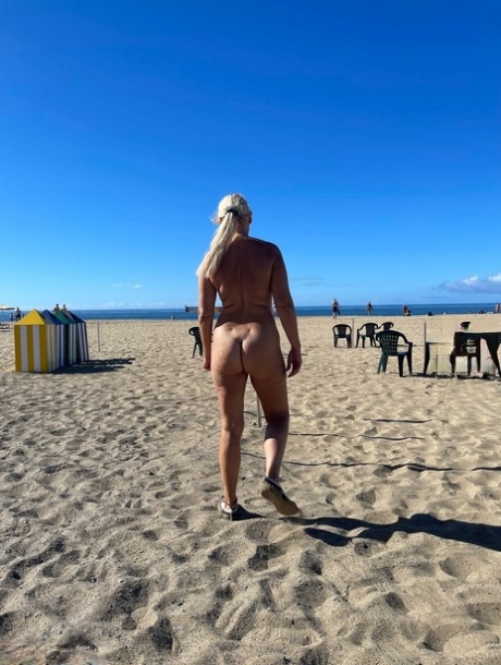 mature beach sexy nude photo