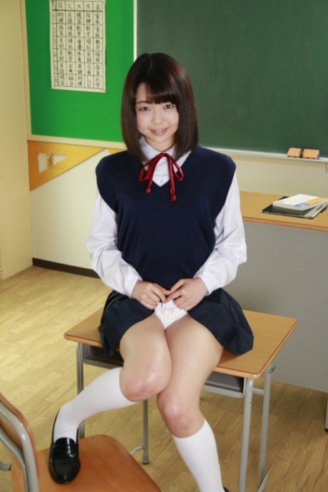 écolière japonaise assez hd galerie