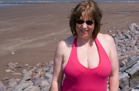 spiaggia della nonna nudo carino fotografie