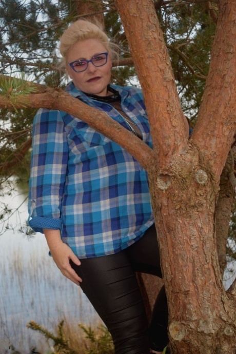 bbw yoga pants perfect images