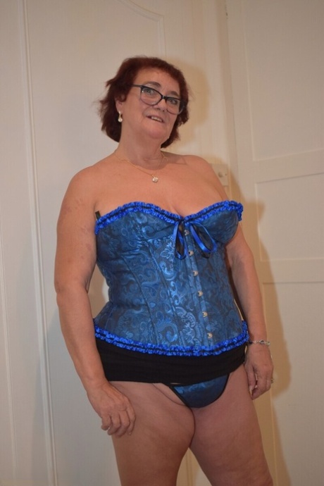 granny underwear porn photos