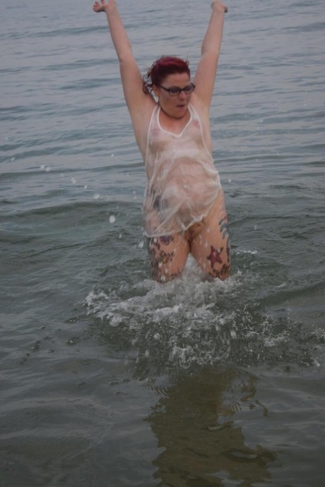 granny beach free xxx pictures