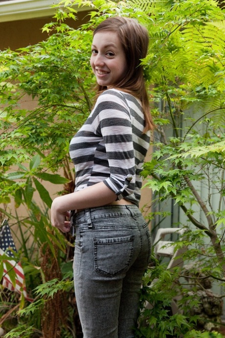 Victoria Voss star beautiful galleries