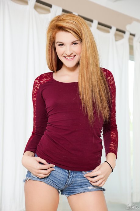 Miranda Mills beautiful star gallery