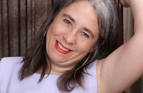 faccia da nonna caldo pornografico fotografie