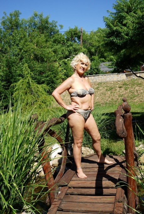 bestemor strippe sex xxx bilder