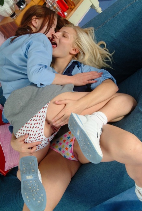 lesbian upskirt xxx galleries