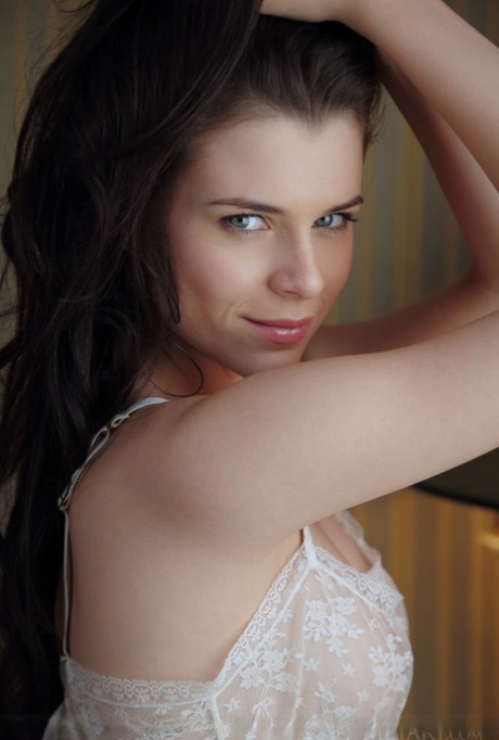 pretty face sexy nudes img