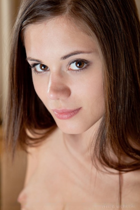 cute face beautiful naked pictures