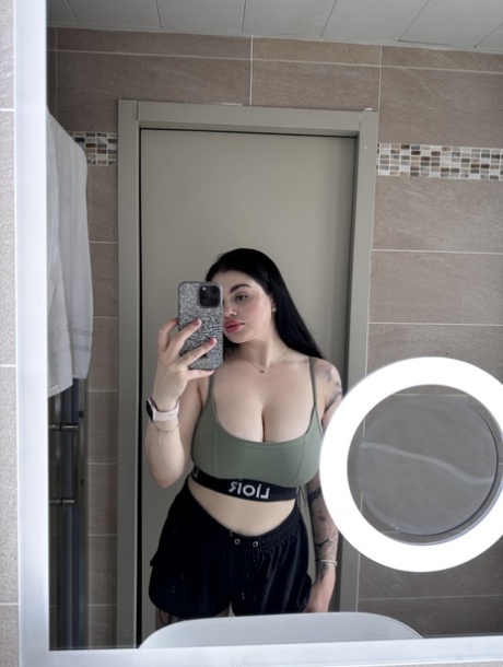 selfie s prsy top hezká snímky