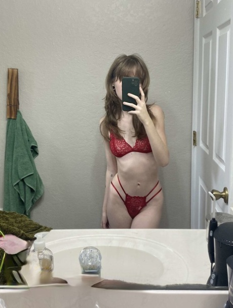selfie in lingerie bello perfetto img