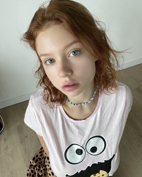 skinny redhead beautiful pictures