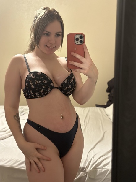 mirror selfie free xxx pic