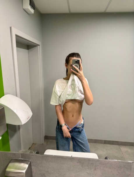 skinny jeans art porn img