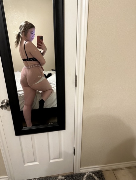 bent over selfie free naked photos