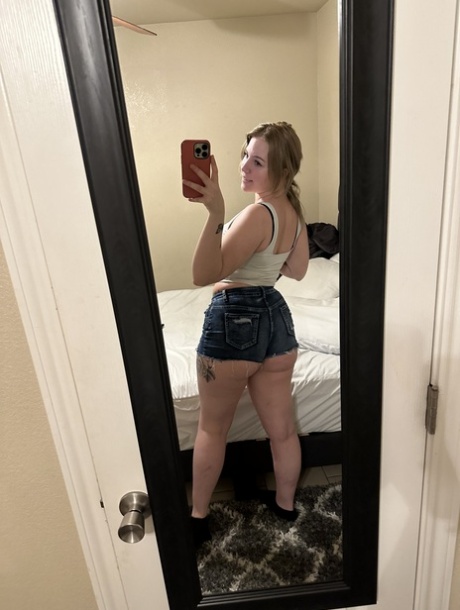 chubby shorts art porn galleries