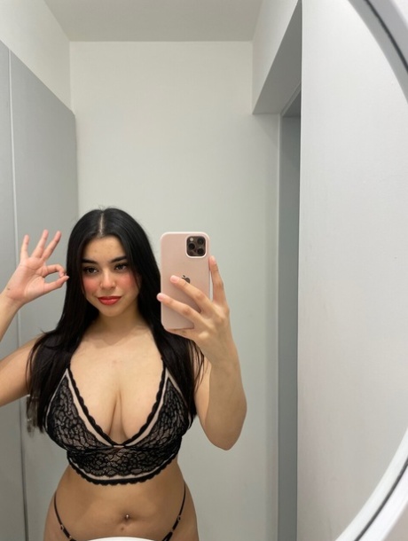 lingerie courbée porno érotique galerie
