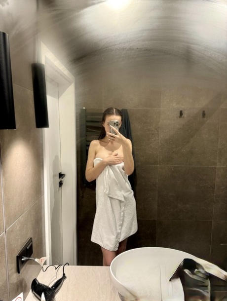mirror hd image