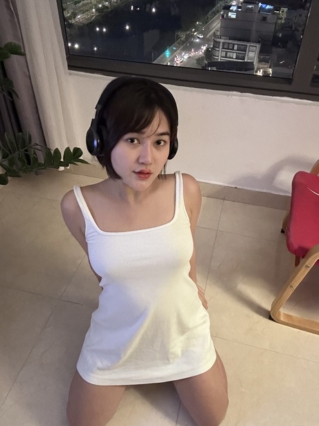 cuisses asiatiques épaisses sexy érotique img