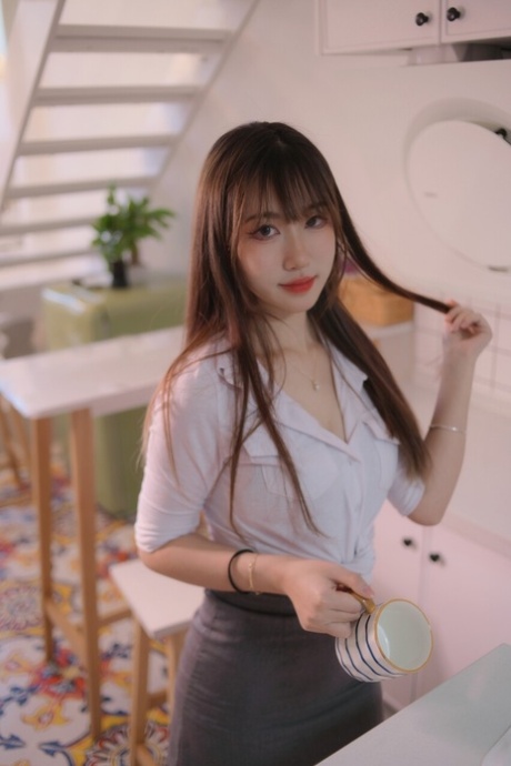 asian girlfriend naked images