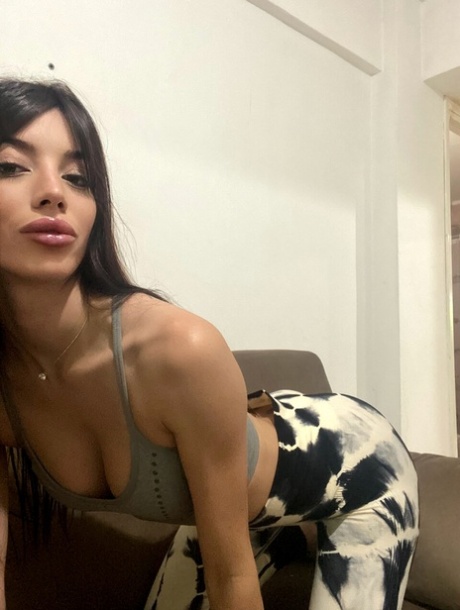 latina solo perfect pictures
