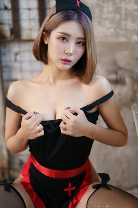 maid lingerie nude photos