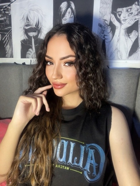 skinny latina free naked galleries