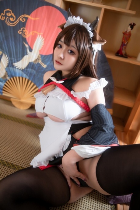 cosplay gros seins belle exclusivité image