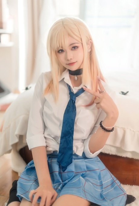 teen schoolgirl free naked picture