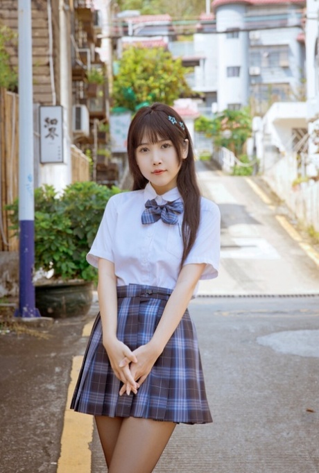 小柄なアジア人 美しいヌード アーカイブ