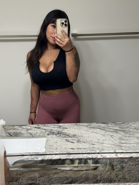 morena amadora gostosa e sexy fotos