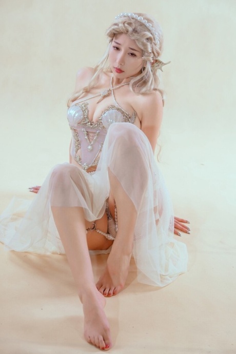 rubia asiática caliente gratis imágenes