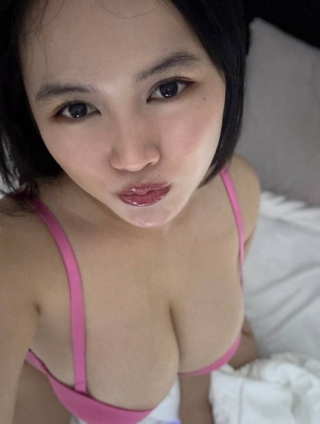 asian teen big tits nude photos