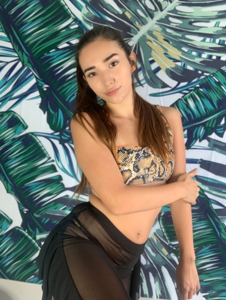 业余 褐发女郎 性感裸體 照片