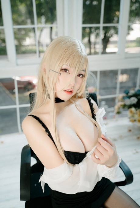 bionda asiatica superiore libero galleria