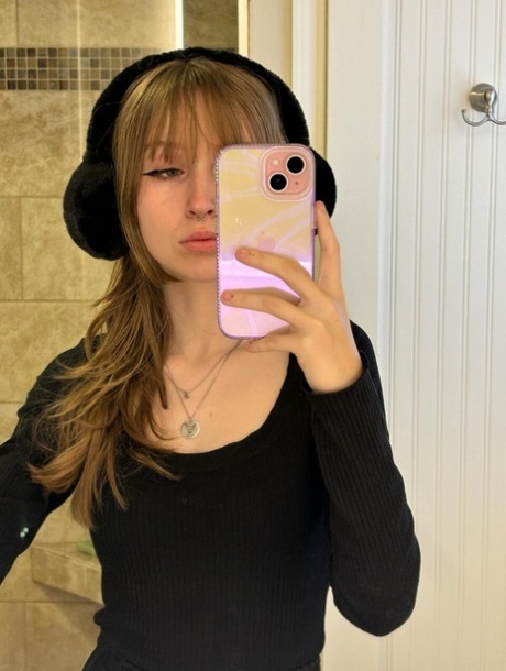 mirror hot img
