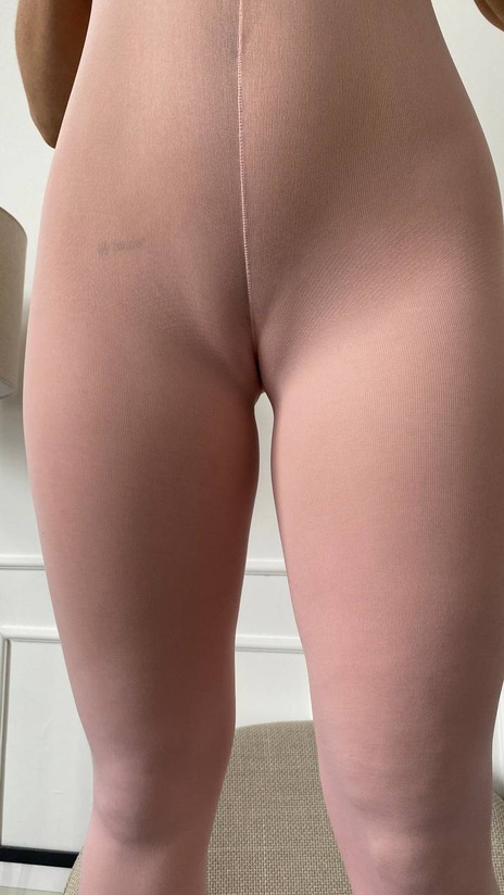 ぽっちゃりヨガパンツ ポルノ 画像