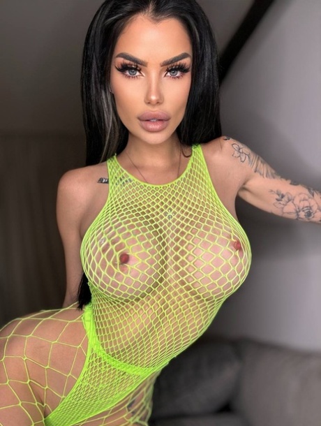 tatuaje de tetas grandes hermosa hd galería