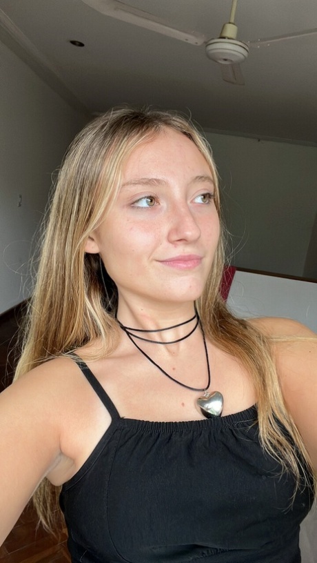 blonde selfie hot porn image